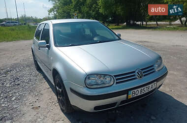 Volkswagen Golf  2003