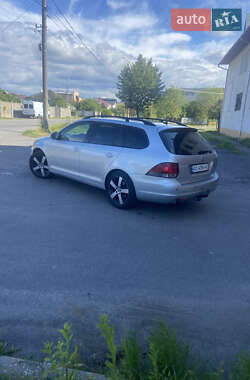 Volkswagen Golf  2010