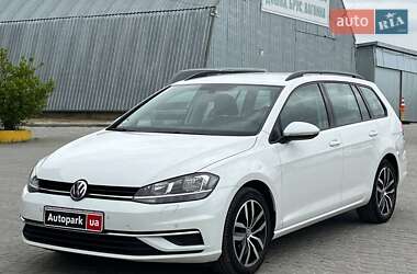 Volkswagen Golf  2020
