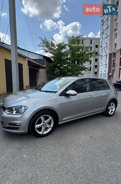 Volkswagen Golf  2013