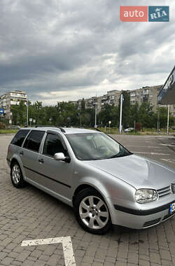 Volkswagen Golf  2001