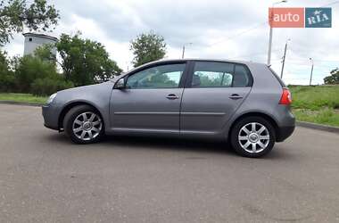 Volkswagen Golf 2004