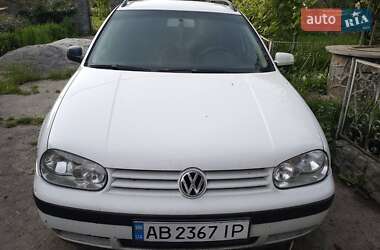 Volkswagen Golf  2003