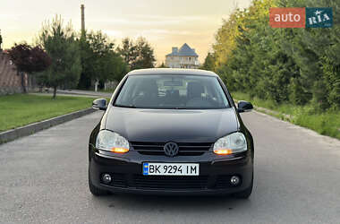 Volkswagen Golf 2005