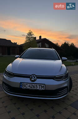 Volkswagen Golf  2021