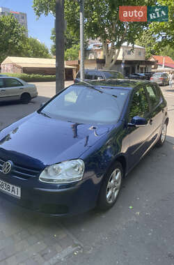 Volkswagen Golf 2004