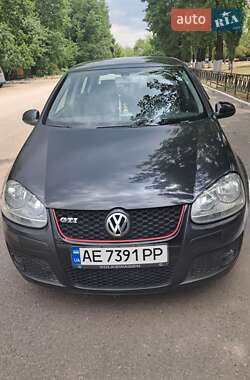 Volkswagen Golf 2004