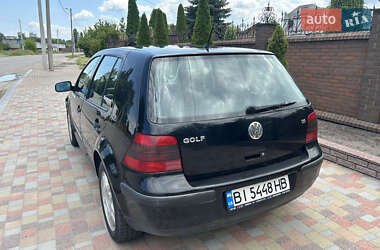 Volkswagen Golf  2000