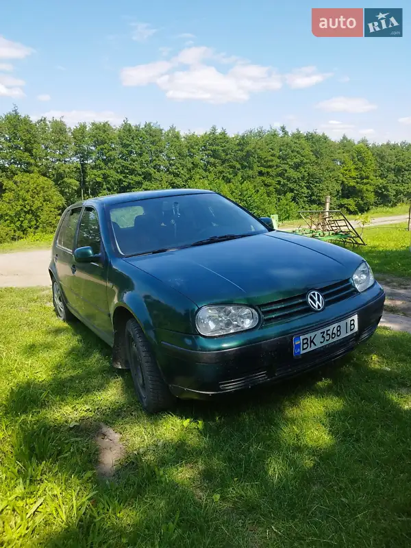 Volkswagen Golf
