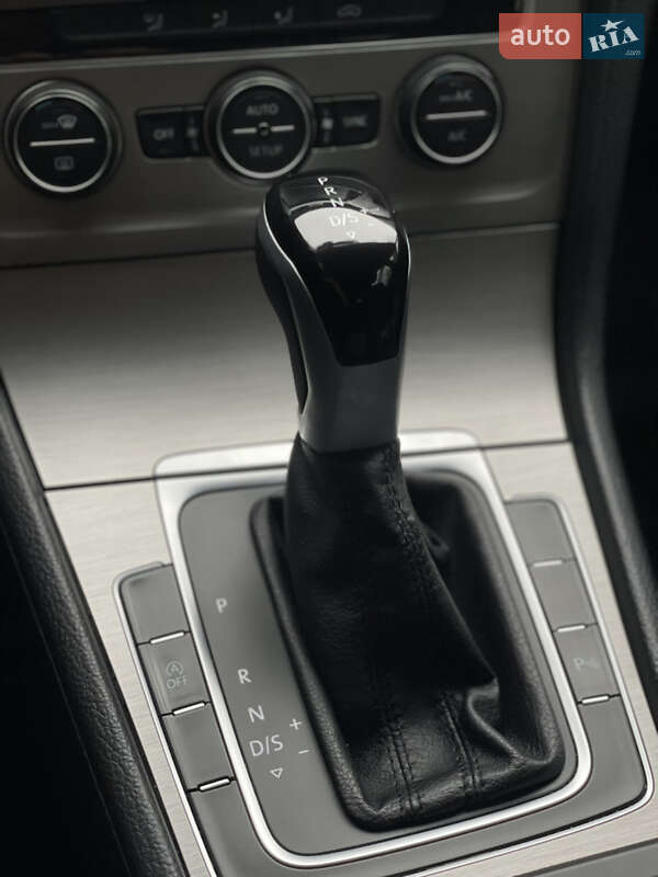 Универсал Volkswagen Golf 2014 в Киеве фото 20 Универсал Volkswagen Golf 2014 в Киеве
