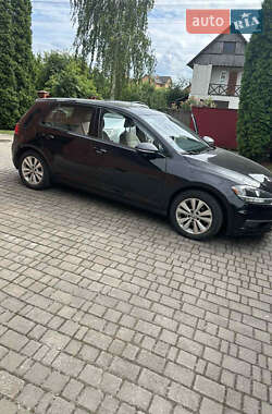 Volkswagen Golf  2017