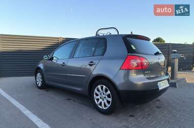 Volkswagen Golf  2005