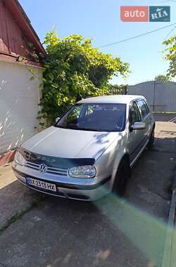 Volkswagen Golf  2002