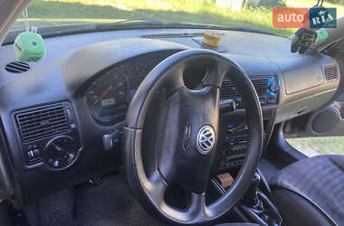 Volkswagen Golf  1999