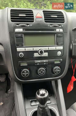 Volkswagen Golf  2008