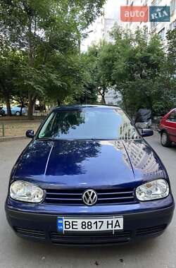 Volkswagen Golf 2003