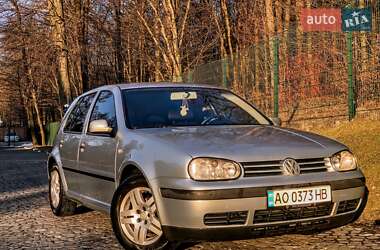 Volkswagen Golf  2003