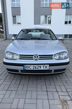 Volkswagen Golf  2003