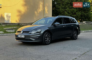 Volkswagen Golf  2017