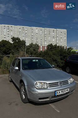 Volkswagen Golf  2001