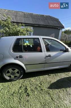 Volkswagen Golf 2000