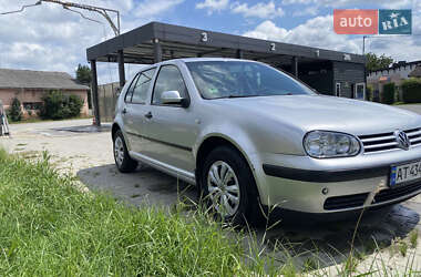 Volkswagen Golf 2003