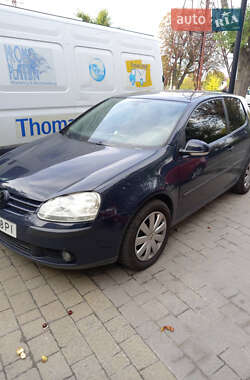 Volkswagen Golf  2005