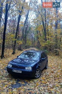 Volkswagen Golf  2004