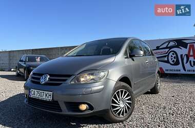 Volkswagen Golf  2005
