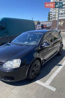 Volkswagen Golf  2005