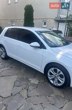 Volkswagen Golf  2014
