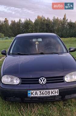 Volkswagen Golf  2001