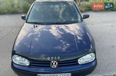 Volkswagen Golf 2002