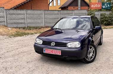 Volkswagen Golf 2003