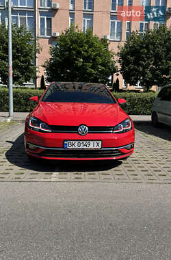 Volkswagen Golf  2017