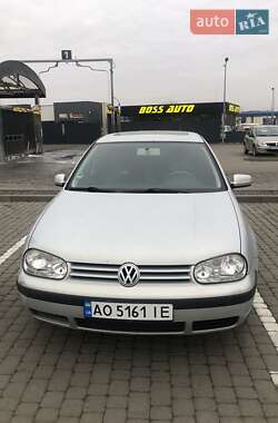 Volkswagen Golf  2000