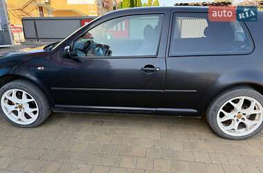 Volkswagen Golf  2002