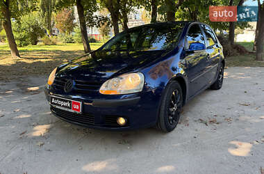 Volkswagen Golf  2005