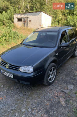 Volkswagen Golf  2002