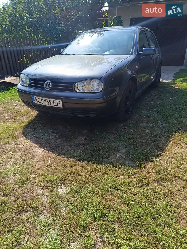 Volkswagen Golf