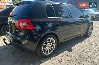 Volkswagen Golf 2005