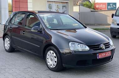 Volkswagen Golf  2005