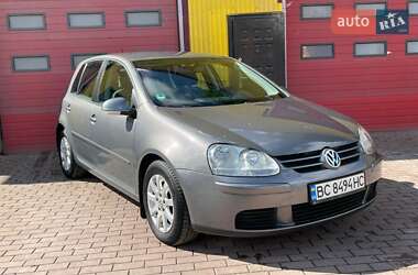 Volkswagen Golf  2005