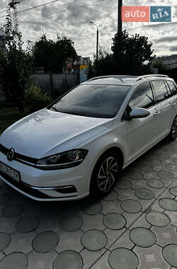 Volkswagen Golf  2017