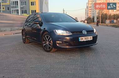 Volkswagen Golf  2012