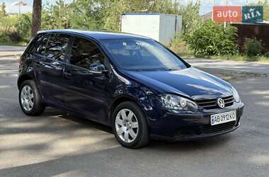 Volkswagen Golf  2004