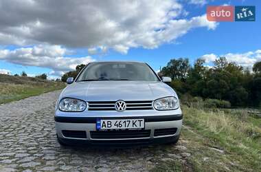 Volkswagen Golf 2001