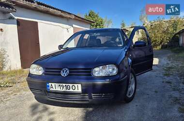 Volkswagen Golf  2002