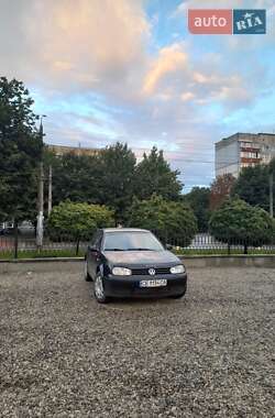 Volkswagen Golf  2001