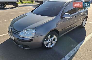 Volkswagen Golf 2005